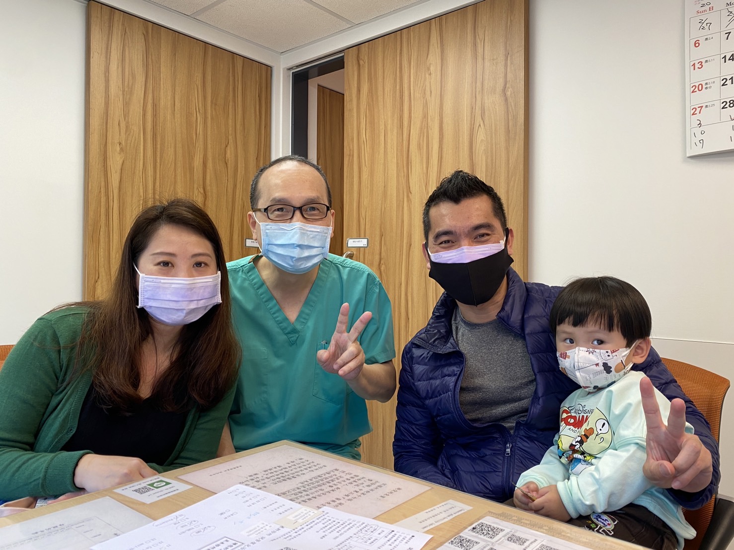 備孕七年,再等待寶包的路上本就不容易,在院外二次人工受孕失敗,曾哭過沮喪過,當抱持最後一次,最後一個希望,在朋友介紹下鼓起勇氣來到黃醫師的診所。